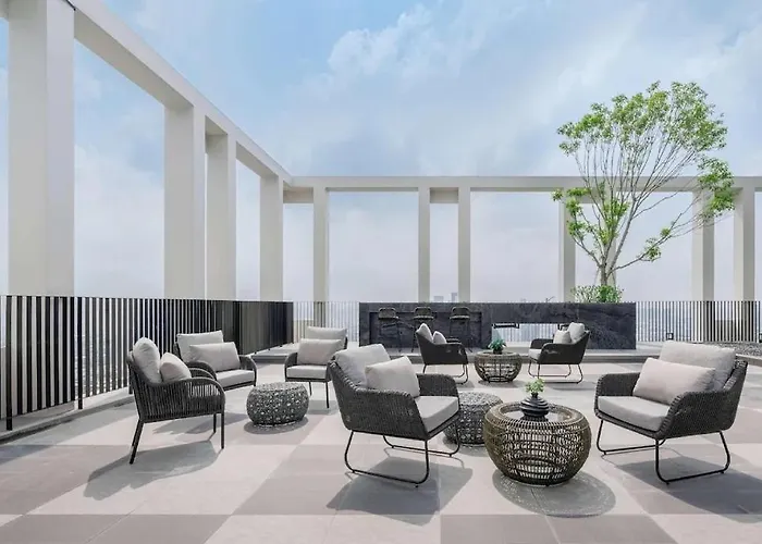 Apartment High Rise Luxury Loft-gym-pool-fast Wi-fi Bangkok
