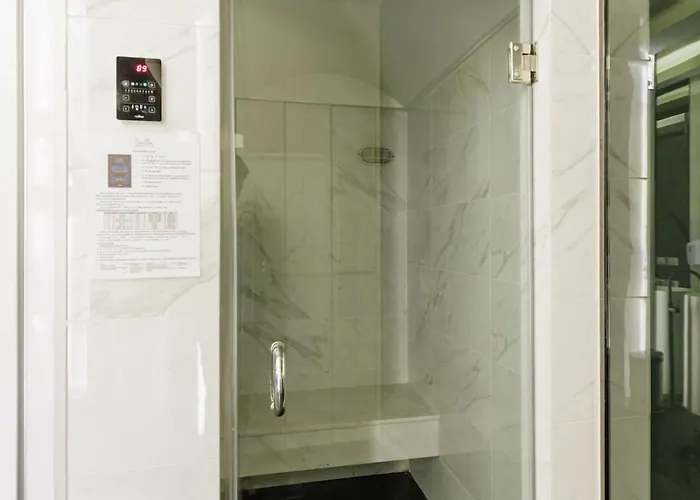 High Rise Luxury Loft-gym-pool-fast Wi-fi Bangkok