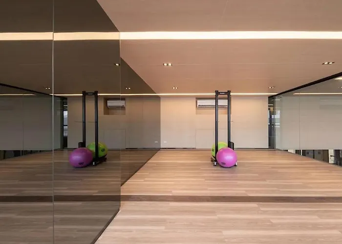 High Rise Luxury Loft-gym-pool-fast Wi-fi